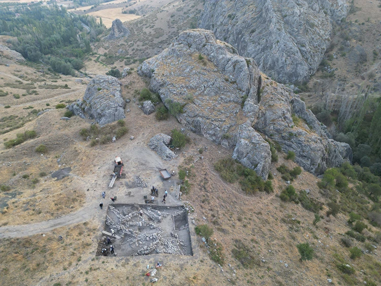 Hattuşa'da bulunan yeni dili çözmek için uzmanlar çalışıyor