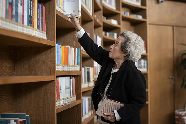 Edebiyatımızın ünlü 'Mona Roza'sı 70 yıl sonra konuştu