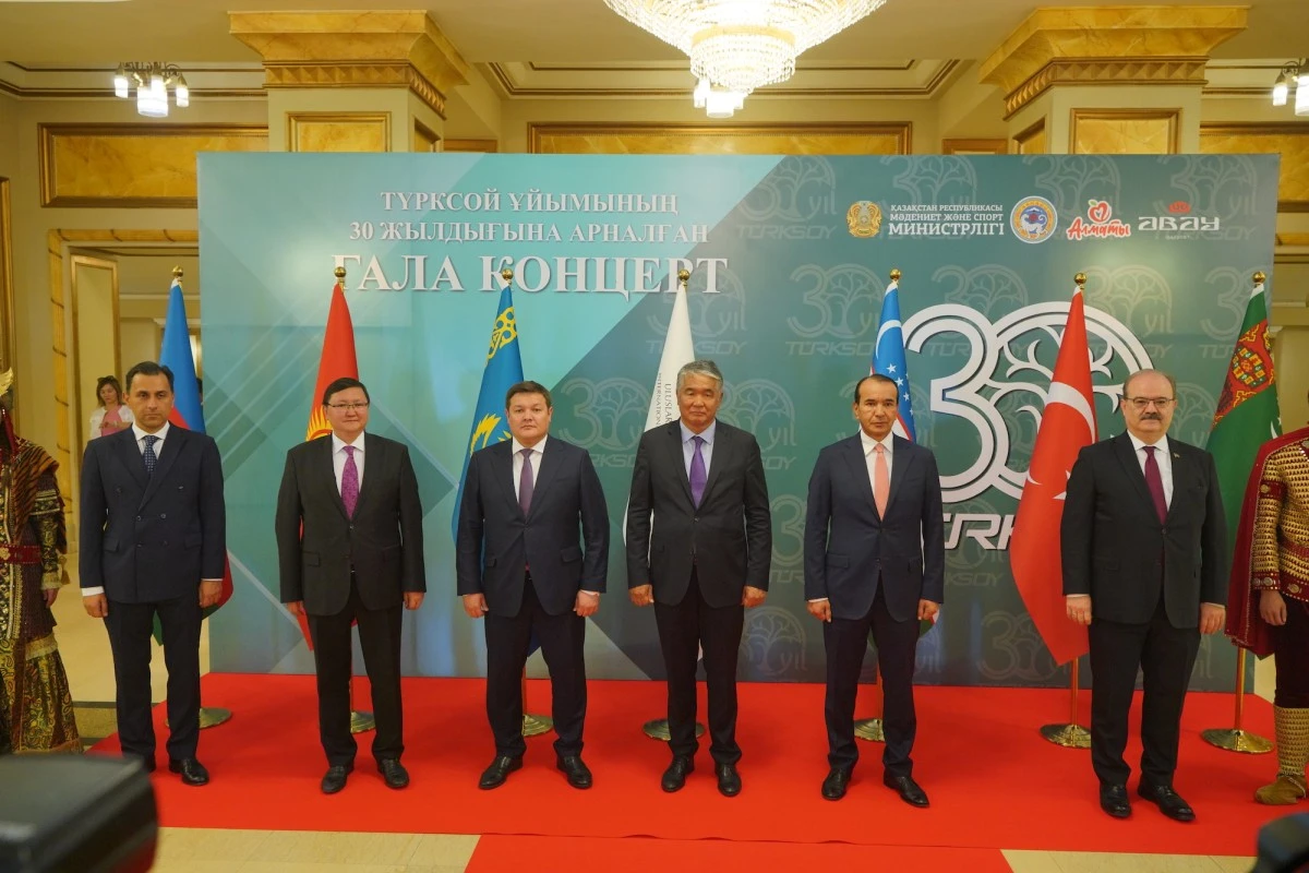 TÜRKSOY’un 30. Yılı kutlamalarında Kazakistan'dan renkli görüntüler