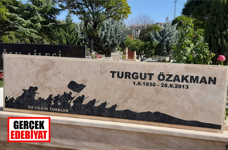 Turgut Özakman'ın mezarını ziyaret ettik