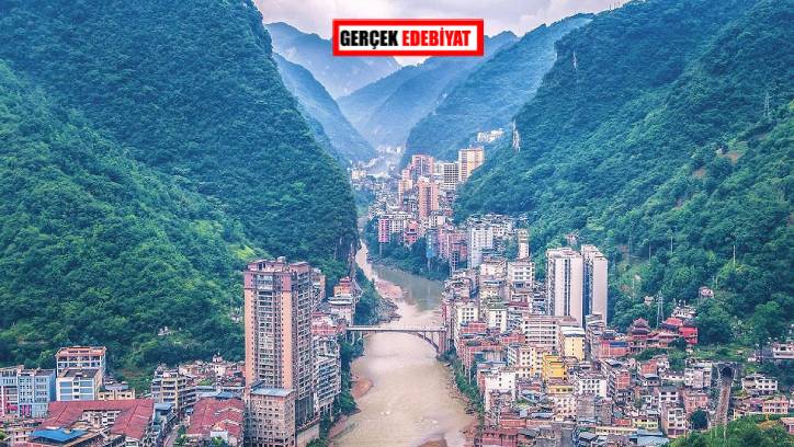 Genişliği Yalnızca 30 Metre! Dünyanın En Dar Şehri